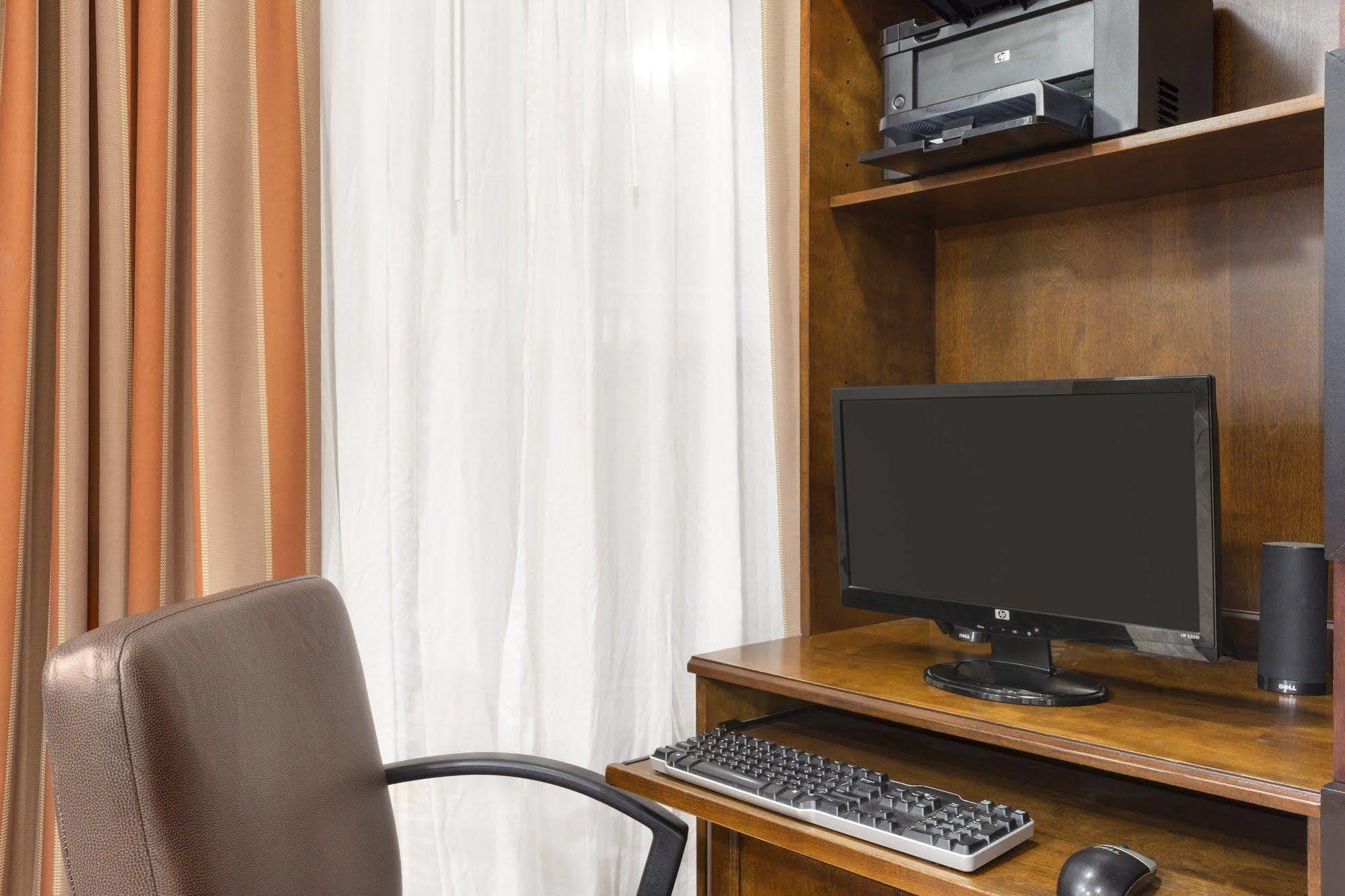 Country Inn & Suites By Radisson, Madison, Wi Екстер'єр фото